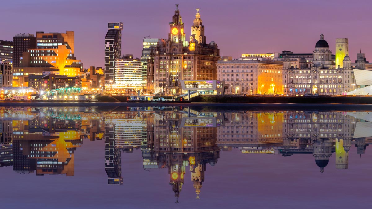 A view across the Liverpool Waterfront with the iconic Liver Building at the centre.